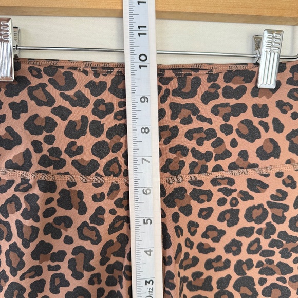 Nike Women Leggings Dri-Fit Brown XS Animal Print Performance Athletic Running - Picture 4 of 10